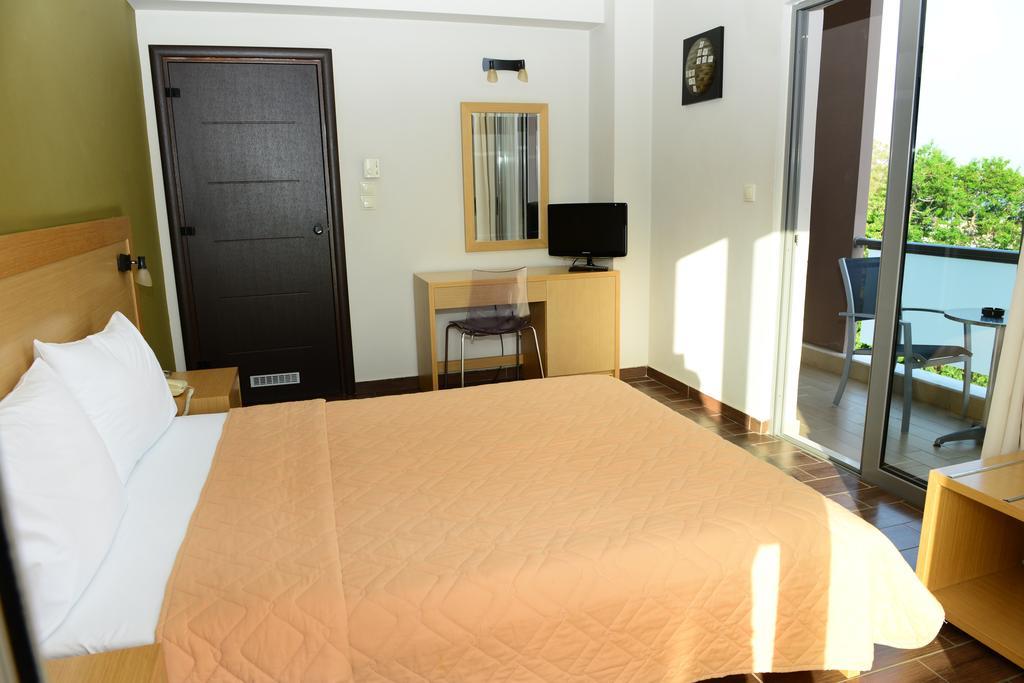 Ionion Hotel Kyparissia Pokoj fotografie