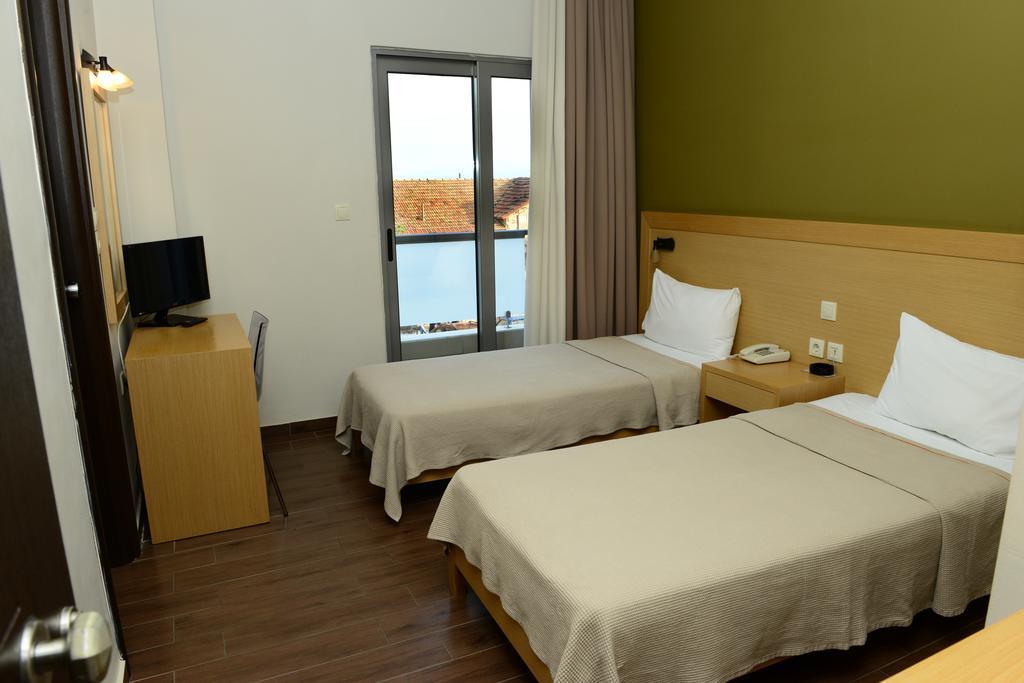 Ionion Hotel Kyparissia Exteriér fotografie